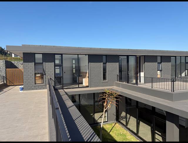 4 BEDROOM HOUSE FOR SALE IN SEATON ESTATE